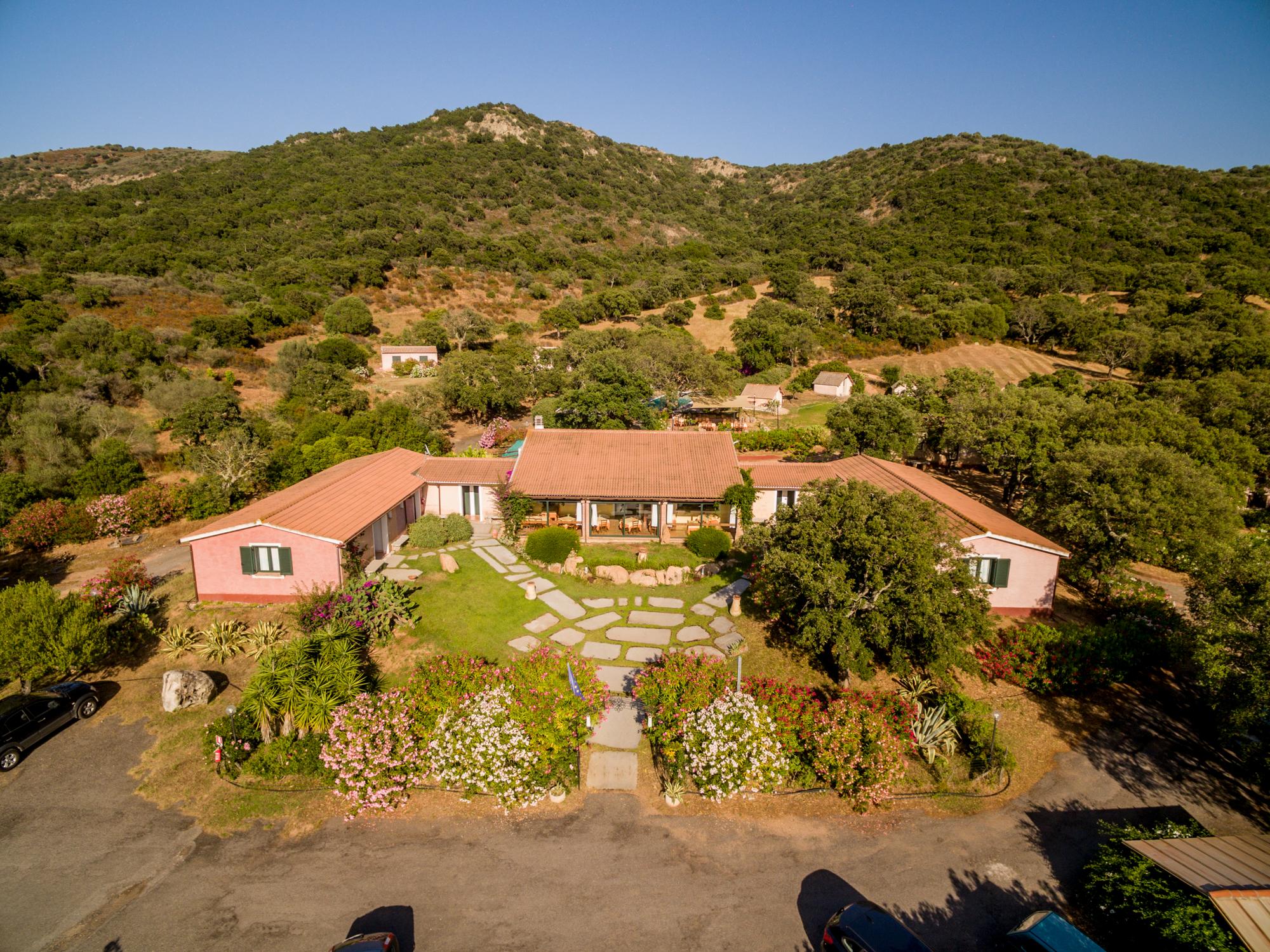 Hotel Borgo Di Campagna à Porto San Paolo  Extérieur photo