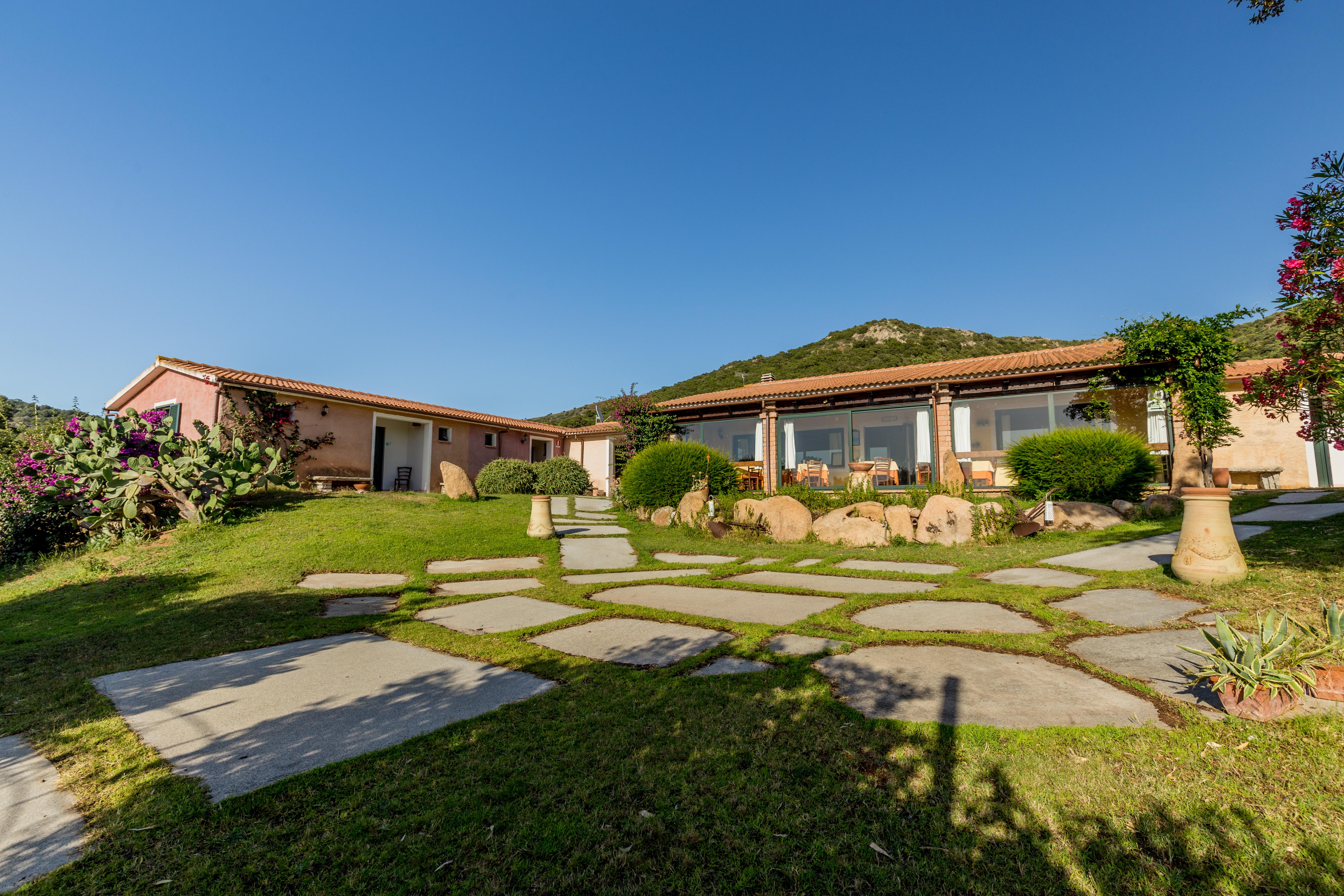 Hotel Borgo Di Campagna à Porto San Paolo  Extérieur photo