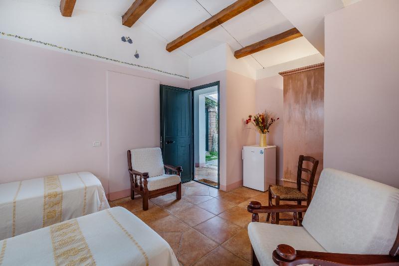Hotel Borgo Di Campagna à Porto San Paolo  Extérieur photo